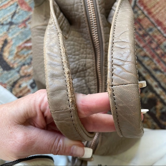 Sold ALEXANDER WANG 🌹 ROSEGOLD ROCCO DUFFEL TOTE - Picture 11 of 16